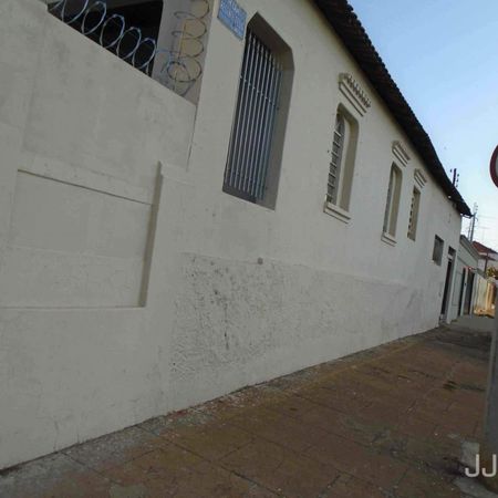 Casa Para Alugar Em Vila Ercilia de 100.00 m² Com 3 Quartos E 2 Garagens - Photo 2