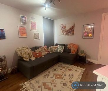 1 bedroom flat to rent - Photo 2