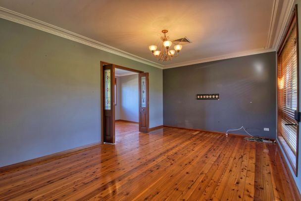 Three Bedroom Family Home - Photo 1