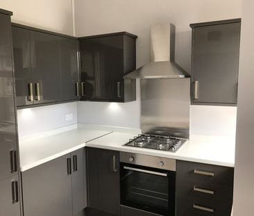 2 Bed Flat, Lennard Road, CR0 - Photo 1