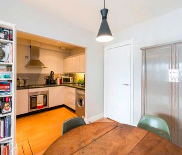 Studio Flat, King Henry's Road, NW3 - Photo 3