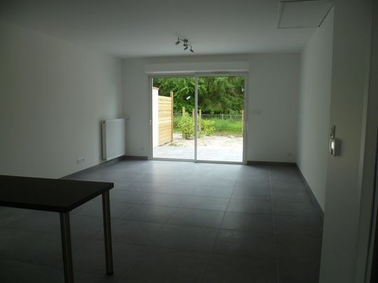 Location Maison 3 pièces 64m² YVOY LE MARRON 41600 - Photo 1