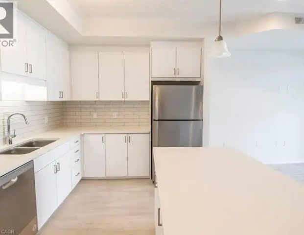 142 FOAMFLOWER Place Unit# A011 | 142 FOAMFLOWER Place Unit# A011, Waterloo - Photo 1