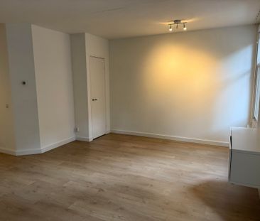 Te huur: Appartement Haarlemmermeerstraat 129 1 in Amsterdam - Foto 2