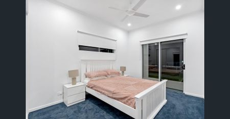 Luxury near-new acreage home with resort pool pavilion. - Photo 4