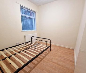 1, 39 Thorndale Avenue, Belfast, BT14 - Photo 5