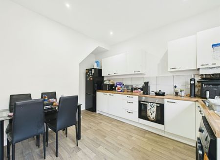 Gordon Street, Leigh, WN7 - Photo 5