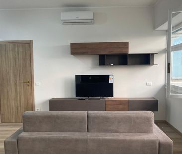 Bilocale in Via Salvatore Pincherle, Roma - Photo 3