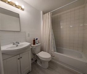 For Lease - 122 Pressed Brick Drive Unit# Lower, Brampton, Ontario - Photo 3