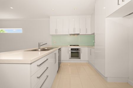 22b Hancock Avenue, Campbelltown SA 5074 - House For Rent | Domain - Photo 5