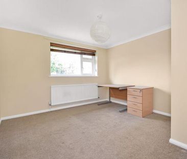 4 bedroom detached house to rent - Photo 2