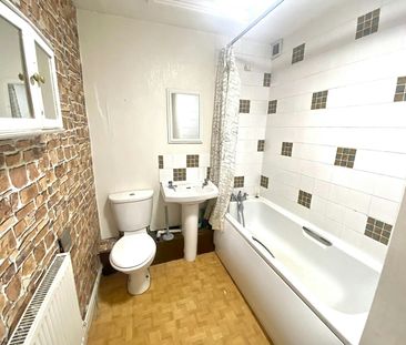 Flat to rent on - Photo 5