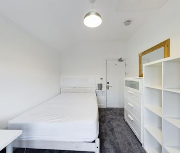 4 bedroom house to rent - Photo 3