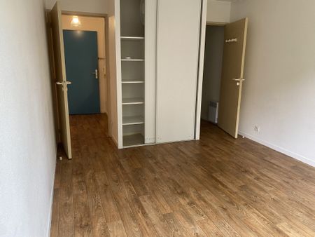 Location Appartement 1 pièce 22m² PESSAC 33600 - Photo 2
