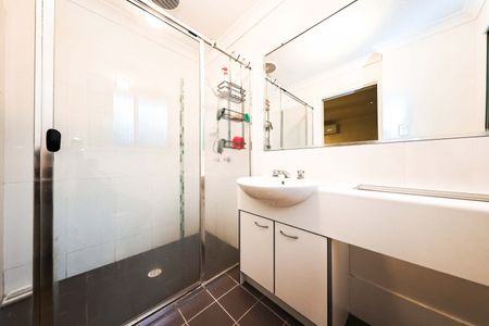 Beautiful Home with NO water bill! - Photo 4