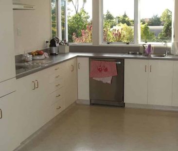 Charming Havelock North Townhouse for Rent - Photo 1