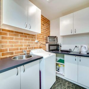 Studio Flat Available in Kaleen - Photo 3