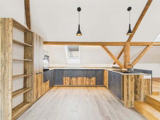 Loft moderne et rénové à Bôle avec charme, vue et ensoleillement - Photo 1