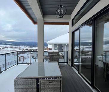 FURNISHED 4 Bed/3.5 Home in Black Mountain - Photo 2