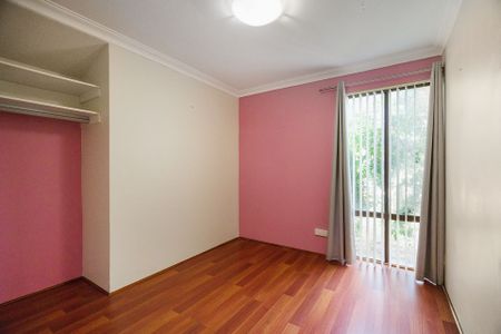 9 Milton Place, - Photo 3