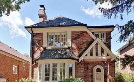 For Lease - 54 Duncannon Drive, Toronto, Ontario - Photo 3