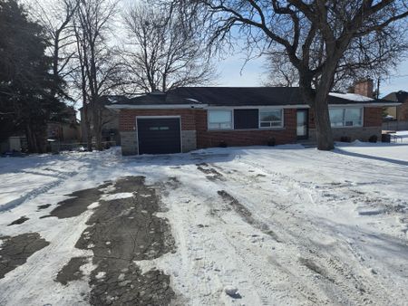 For Lease - 8199 Twenty Road, Hamilton, Ontario - Photo 3