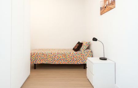 Calle de Santa Feliciana, Madrid, Community of Madrid 28010 - Photo 2