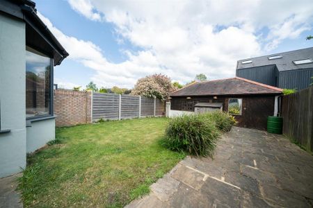 4 bedroom house to rent - Photo 2