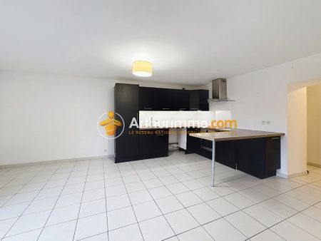 Location Appartement 3 pièces 72 m2 à Bourgoin-Jallieu - Photo 3