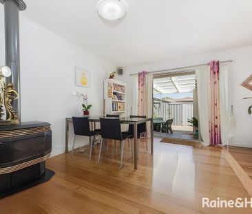 Family Home - Photo 2
