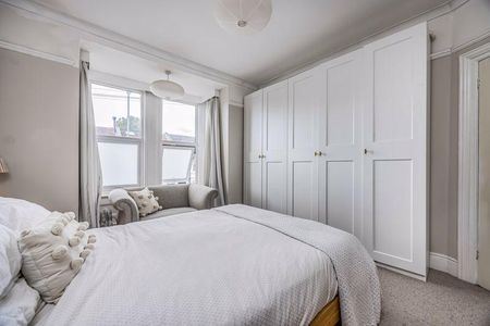 3 bedroom terraced house to rent - Photo 5