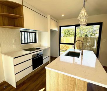 Brand New, Stylish 3-Bedroom Terrace Home with ... - Photo 5