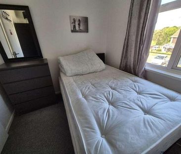 West Hill Drive, Hythe, Southampton, SO45 - Photo 6