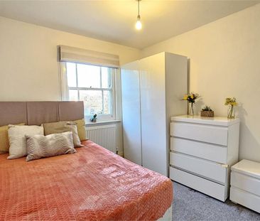 Room 5, 38 Pakenham Close, Cambridge - Photo 5