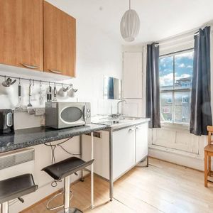 Studio to rent - Photo 3