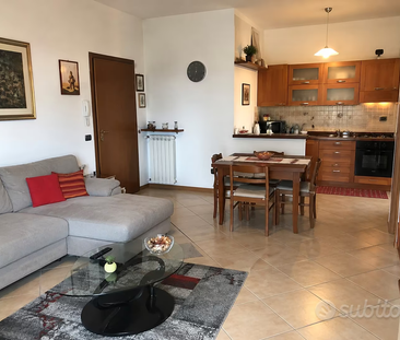 Bilocale con balcone arredato a Nova Milanese - Photo 2