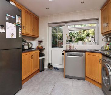 2 bedroom terraced house to rent - Photo 1