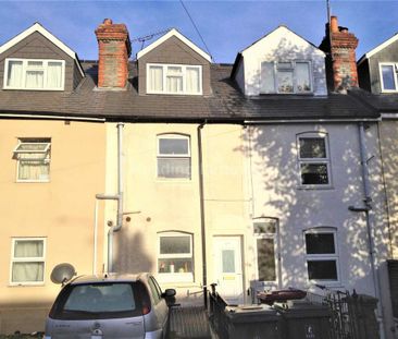 4 bedroom terraced house to rent - Photo 1