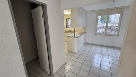 3.5 Zimmer, 80 m², 1. Stock - Photo 3