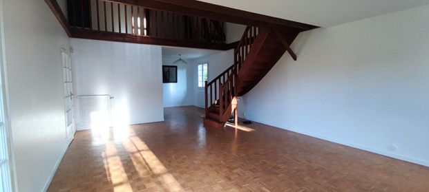 Location Maison 9 pièces 153m² - Photo 1