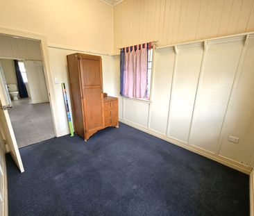 Highset Queenslander Close to Everything - Photo 3