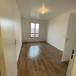 Location Appartement 2 pièces 43m² - Photo 2