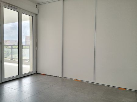 Location Appartement 3 pièces 71m² AJACCIO 20090 - Photo 2