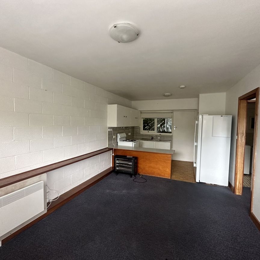 It's easy, Living Here - Photo 1