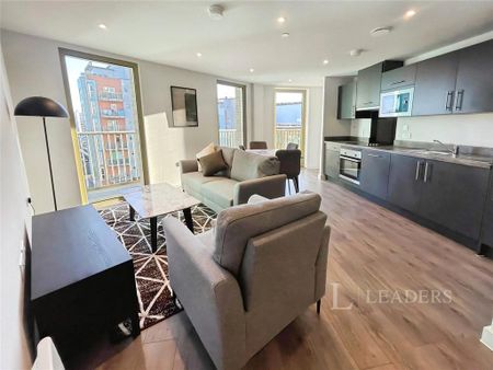 2 bedroom flat to rent - Photo 2