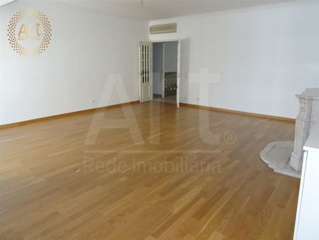 Apartamento T5 - Photo 2