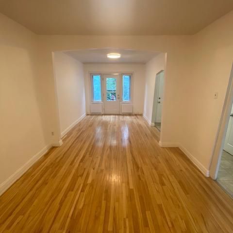 À une minute du metro Fabre (ligne bleue) grand 5 1/2 haut de duplex - Photo 1