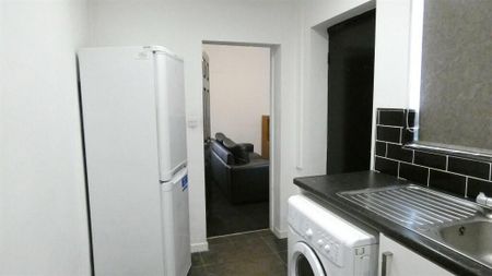 Room in a Shared House, Romney Street, M6 - Photo 5