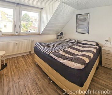 Großzügige, moderne 4-Zimmer-Maisonettewohnung mit Balkon in Rümmingen - Photo 4
