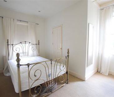 1 bedroom Flat in London Road, Reading - Photo 5